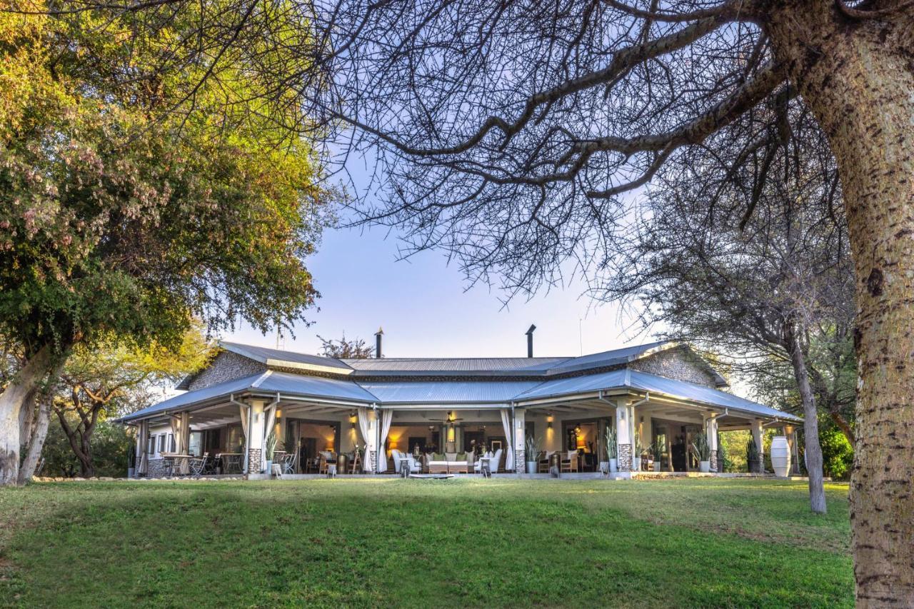 The Mushara Outpost Ξενοδοχείο Mokuti Lodge Εξωτερικό φωτογραφία