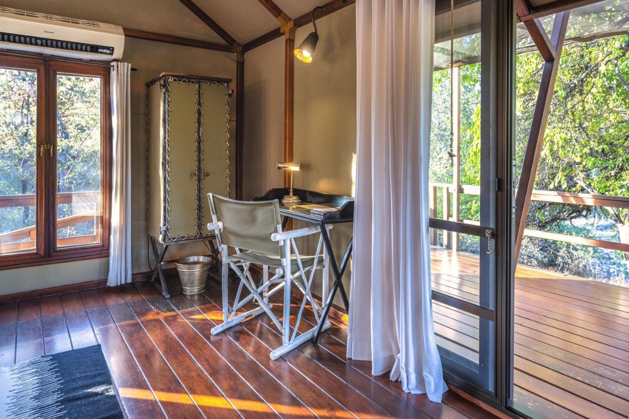 The Mushara Outpost Ξενοδοχείο Mokuti Lodge Εξωτερικό φωτογραφία